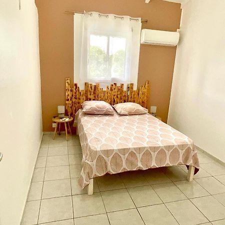 Location Les Flamboyants Apartment Sainte-Anne  Exterior photo