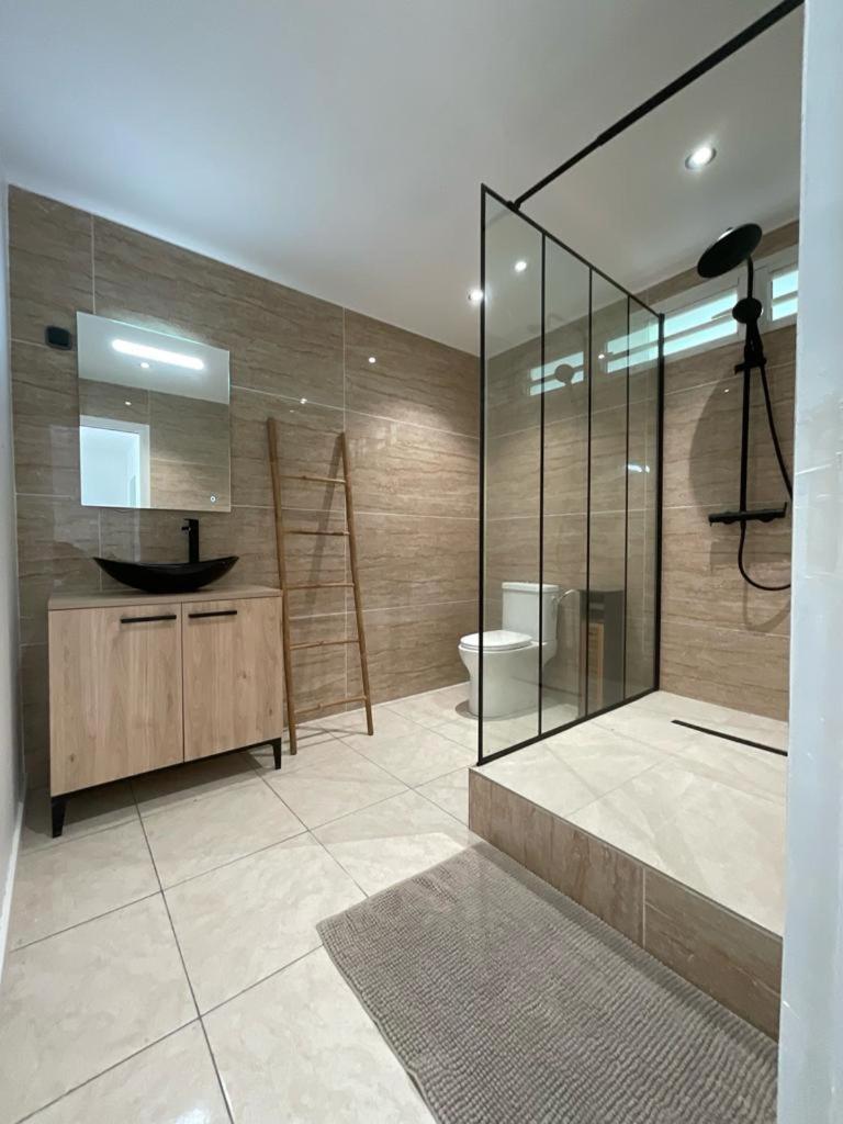 Location Les Flamboyants Apartment Sainte-Anne  Room photo